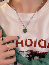 Halskette mit Herzanhänger mit Farbwechsel